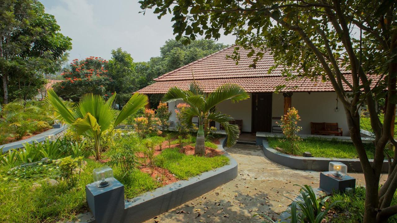 Aara Jungle Resort Coimbatore Bagian luar foto