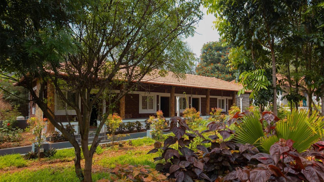 Aara Jungle Resort Coimbatore Bagian luar foto