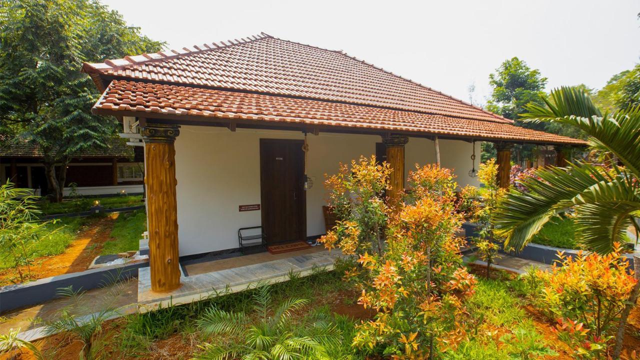 Aara Jungle Resort Coimbatore Bagian luar foto