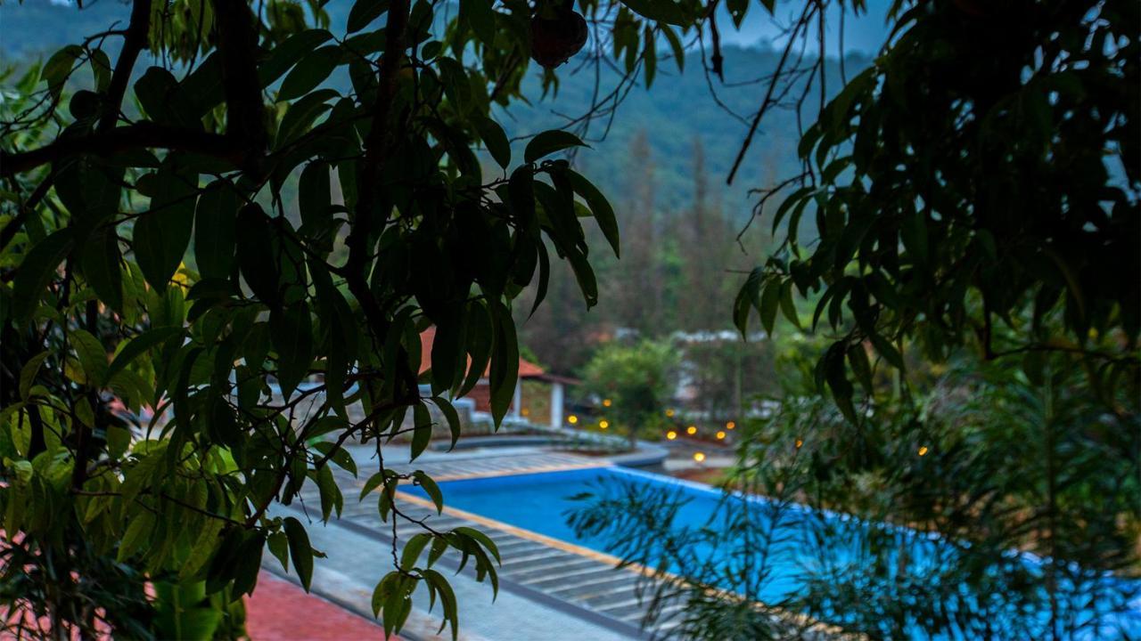 Aara Jungle Resort Coimbatore Bagian luar foto
