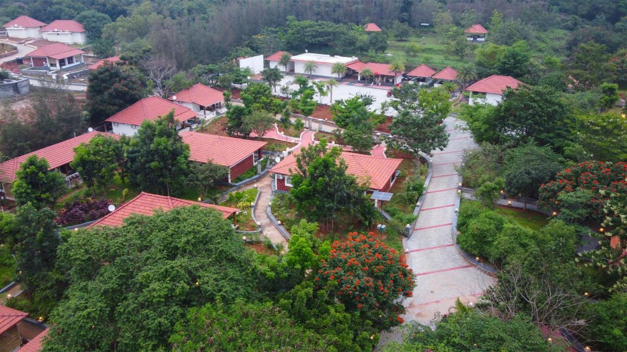 Aara Jungle Resort Coimbatore Bagian luar foto