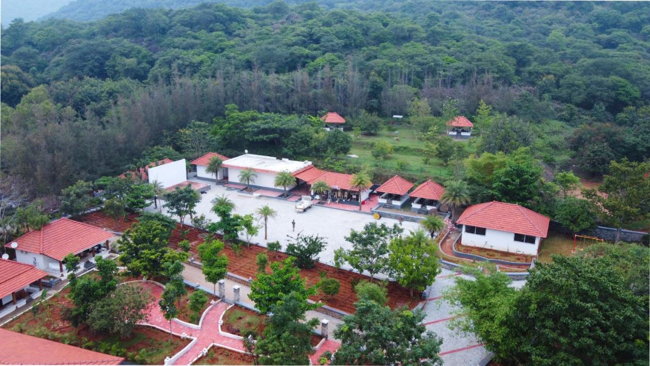 Aara Jungle Resort Coimbatore Bagian luar foto